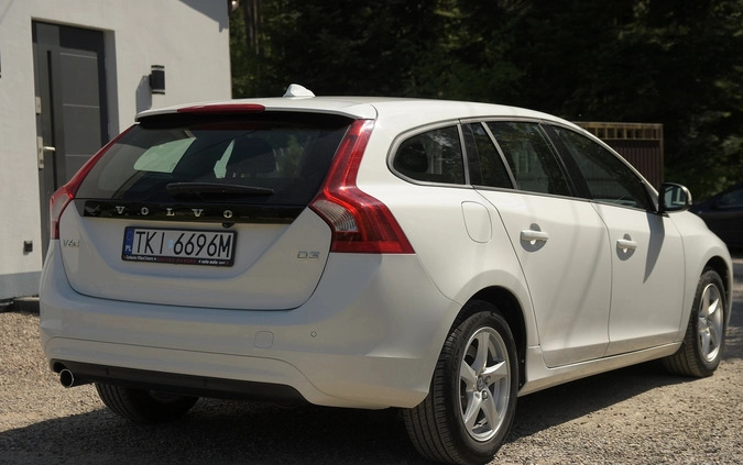 Volvo V60 cena 43900 przebieg: 234226, rok produkcji 2016 z Darłowo małe 667